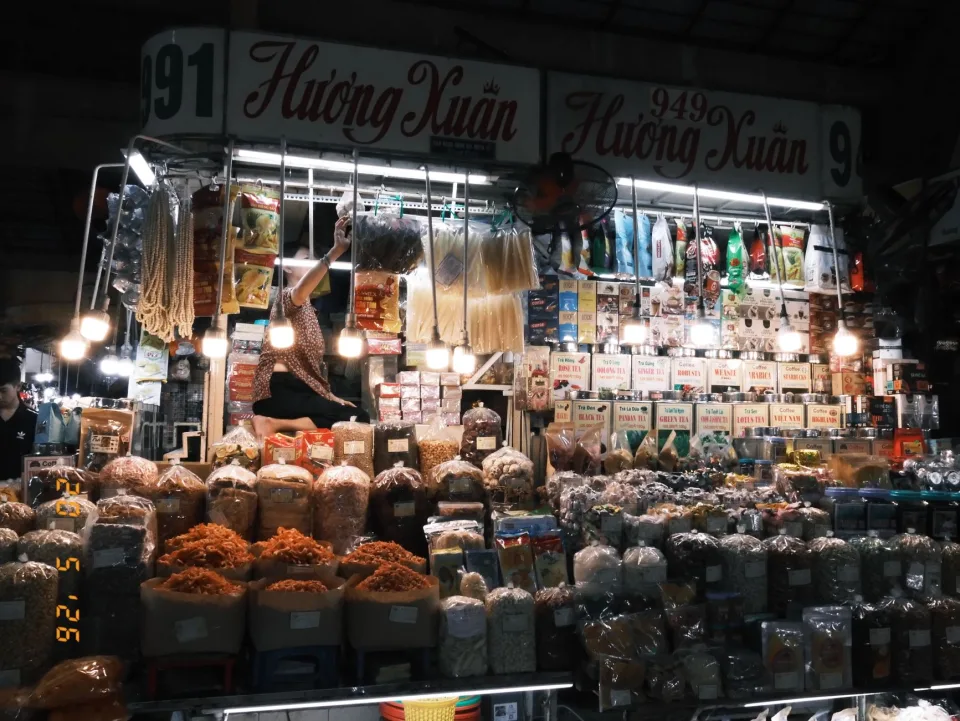 Nồi nấu trong bếp